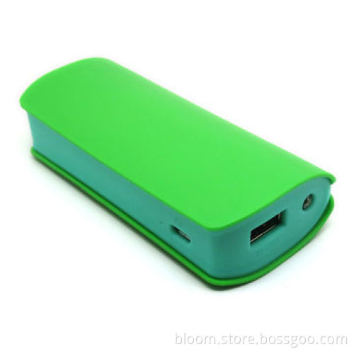 5,200mAh New Design Power Bank for iPhone6/5/4/iPad and Other Mobile Phones with 1W LED FlashlightNew